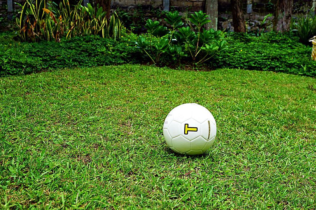 Holidayhome Alam Cipanas Puncak Exterior photo